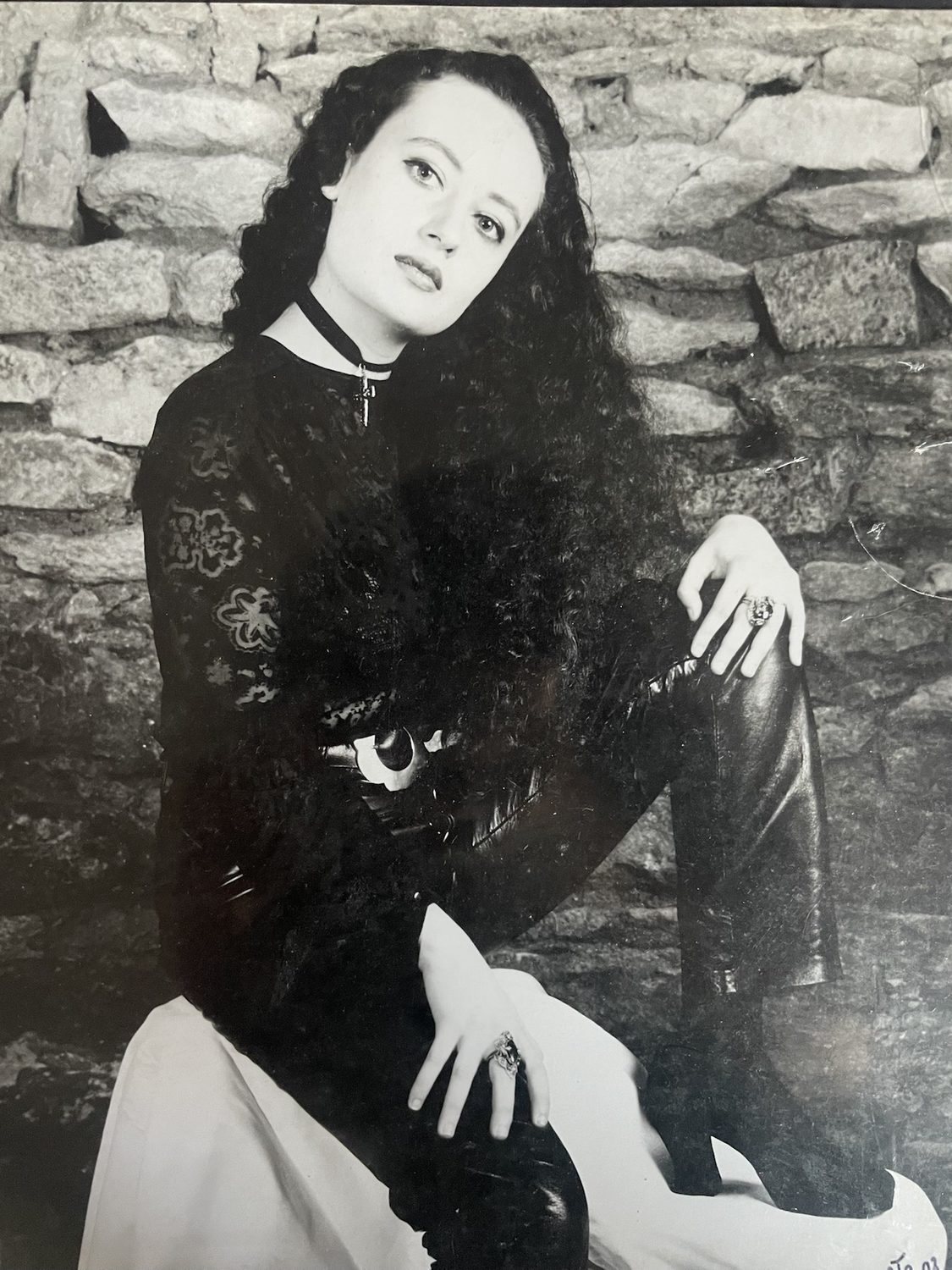 Portrait d’archive de Maria Paillard — Mur de pierre