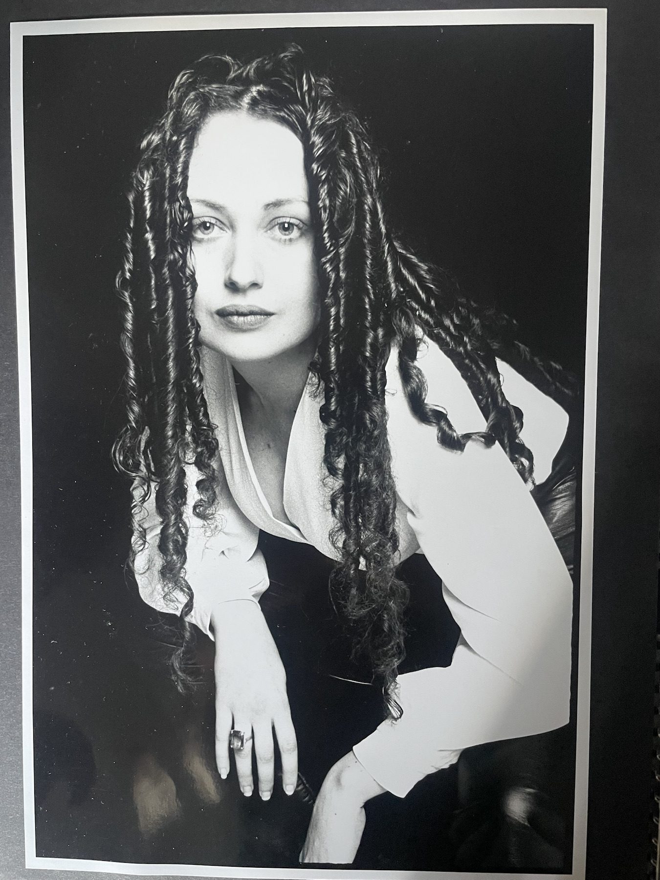 Portrait d’archive de Maria Paillard — Portrait aux tresses
